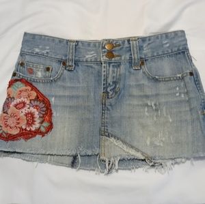 Abercrombie & Fitch Cutoff Jean Skirt 00